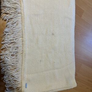 Tommy Hilfiger Ivory Knit Scarf